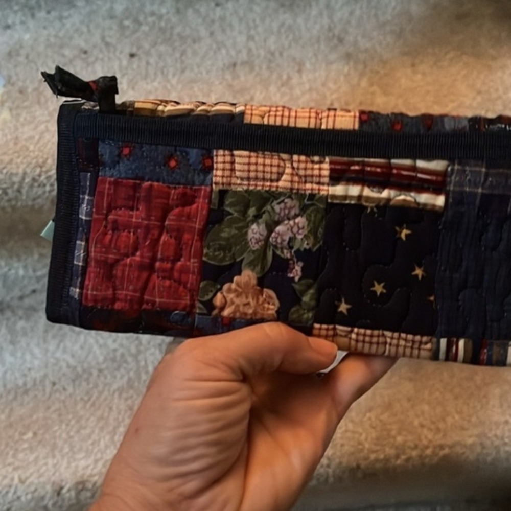 Donna Sharp Wallet In Quilted Pattern Colonial Pa… - image 3